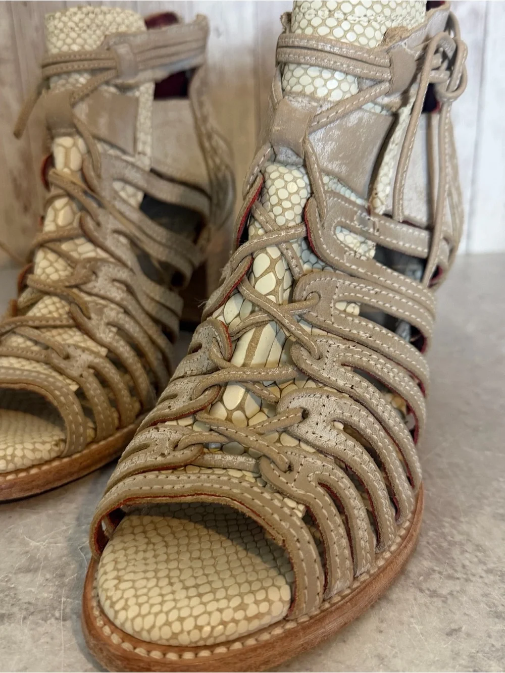 Freebird by Steven Wazee Heeled Leather Sandals Beige Taupe 9